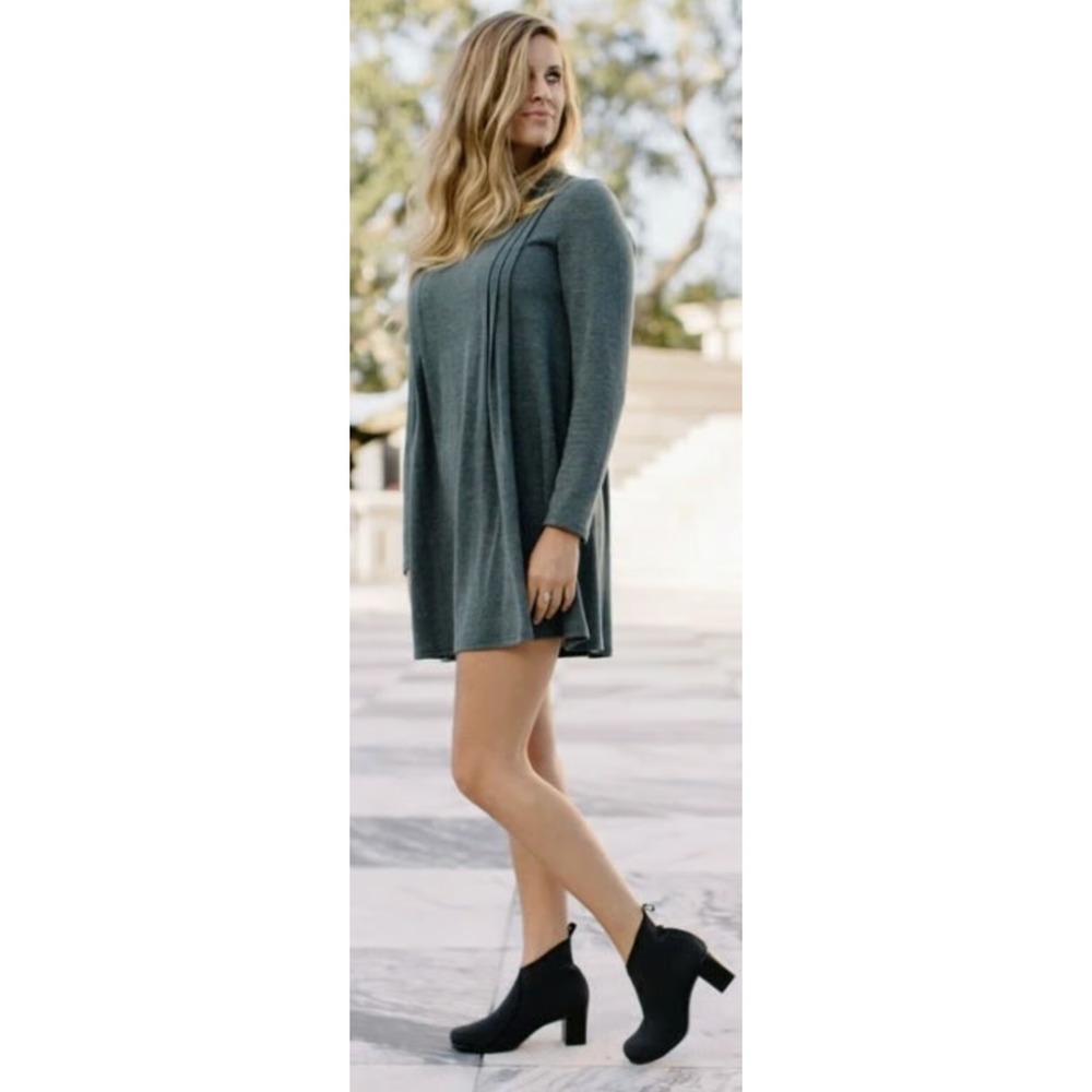 Charleston Shoe Co. Telfair‎ Black Ankle Boot Sz 7 Stretch Washable Comfort Knit